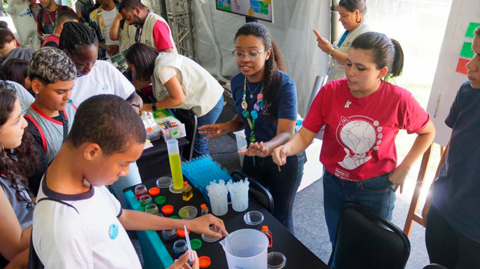 Primeiro dia da SNCT celebra as ciências básicas na produção do conhecimento científico