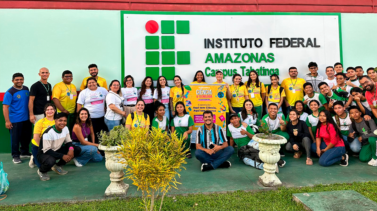 Fiocruz Amazônia leva atividades práticas para estudantes do Campus Tabatinga do IFAM na SNCT